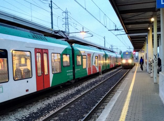 incrocio-treni-casalecchio-garibaldi-ottobre-2016-2